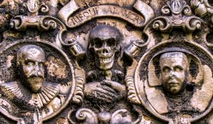 Spooky Scotland Graveyard Skulls