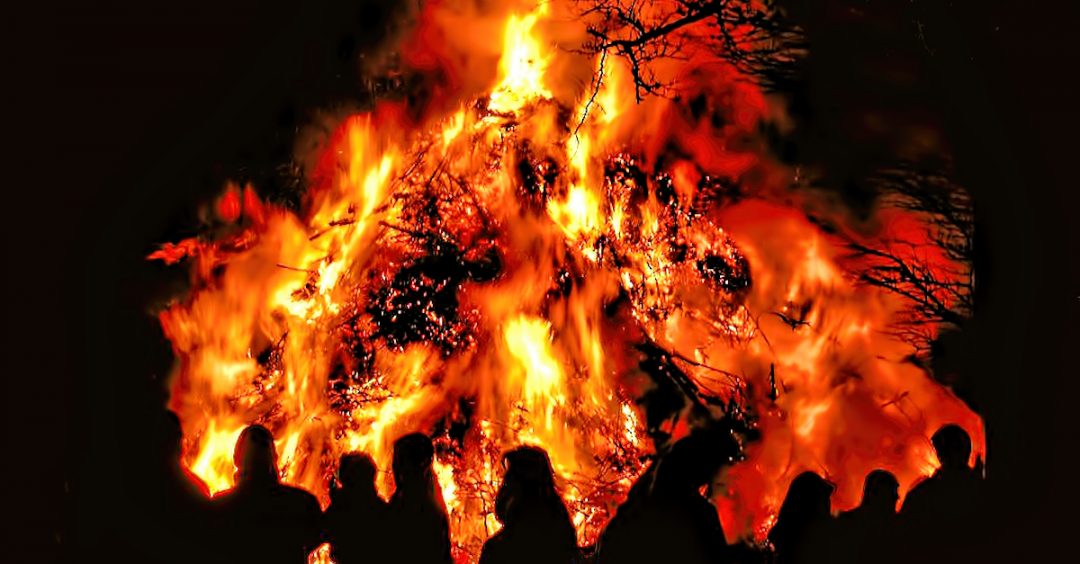 janet-horne-is-the-last-person-in-scotland-to-be-burnt-as-a-witch